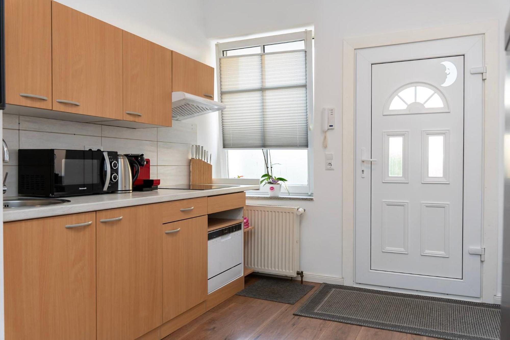 Cosy Nest - Apartment By Comfort Housing ファルケンゼー エクステリア 写真