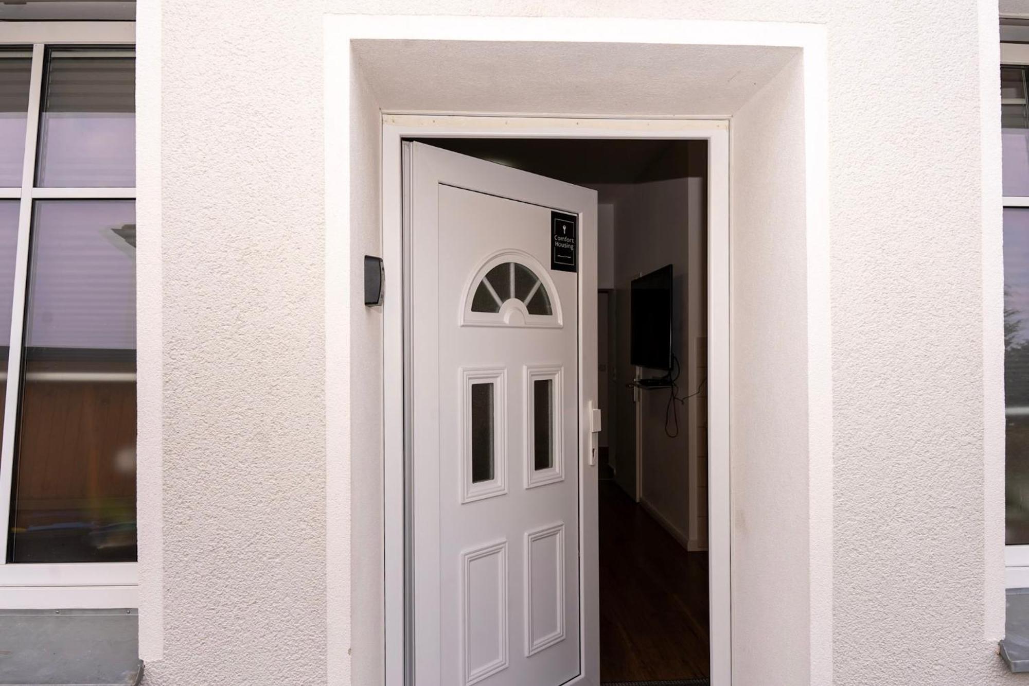 Cosy Nest - Apartment By Comfort Housing ファルケンゼー エクステリア 写真